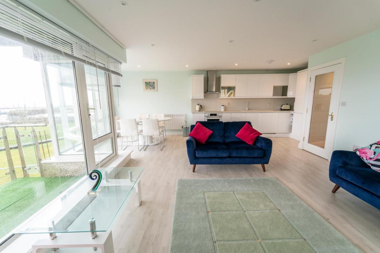 Luxurious Seaside Apartment Galway Dış mekan fotoğraf